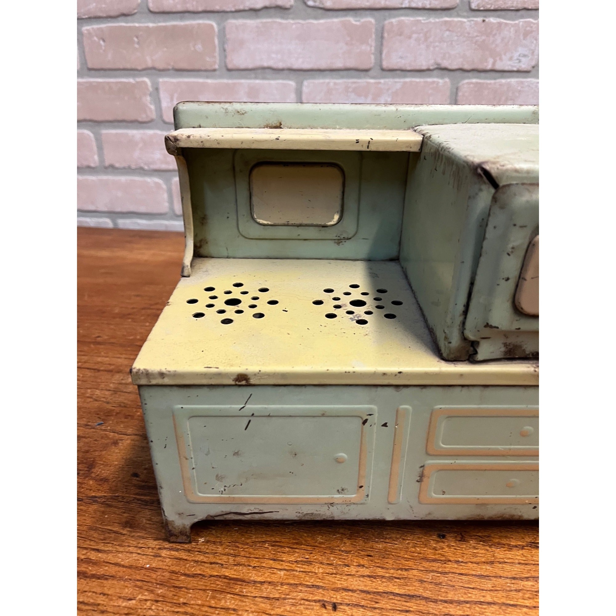 Antique Girard Electric Stove Pressed Steel Child's Toy - No Cord