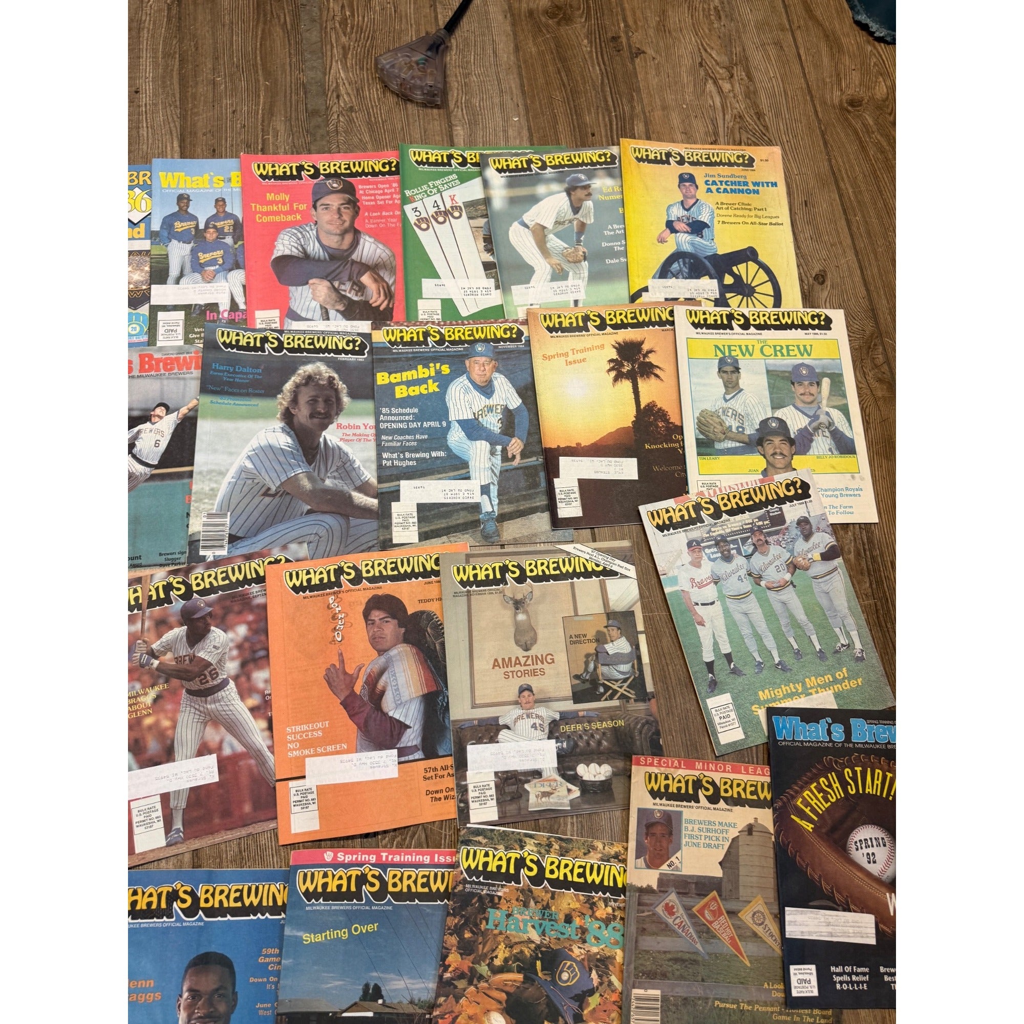1980s-1990’s WHATS BREWING - Milwaukee Brewers baseball magazine lot