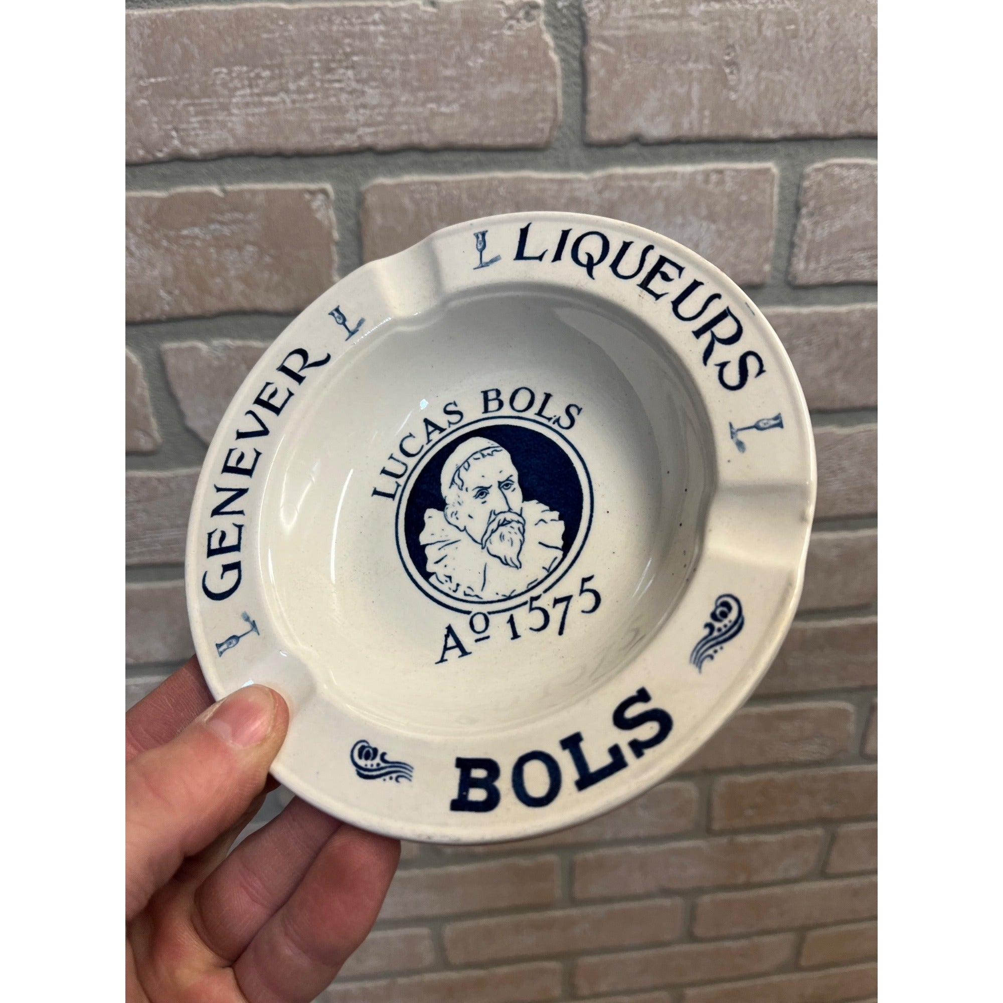 Lucas Bois Genever Gin Liqueurs Bols Advertising Ashtray Ceramic Amsterdam