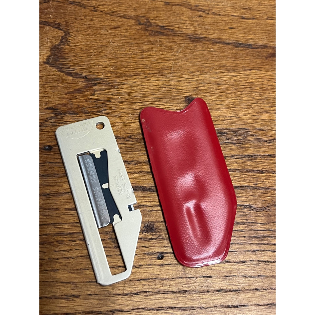 Vintage Kent Pig & Sow Feed Box Cutter Knife w/ Case Fort Atkinson, Wisconsin
