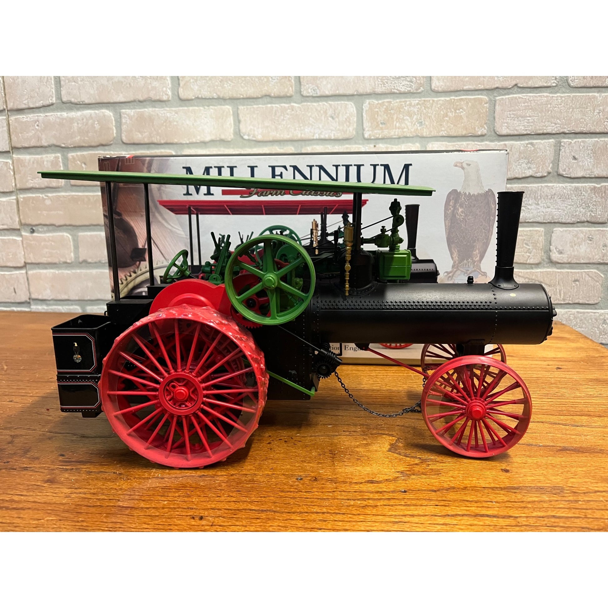 Ertl Millenium Case Steam Traction Engine Tractor Farm Classsics 1/16