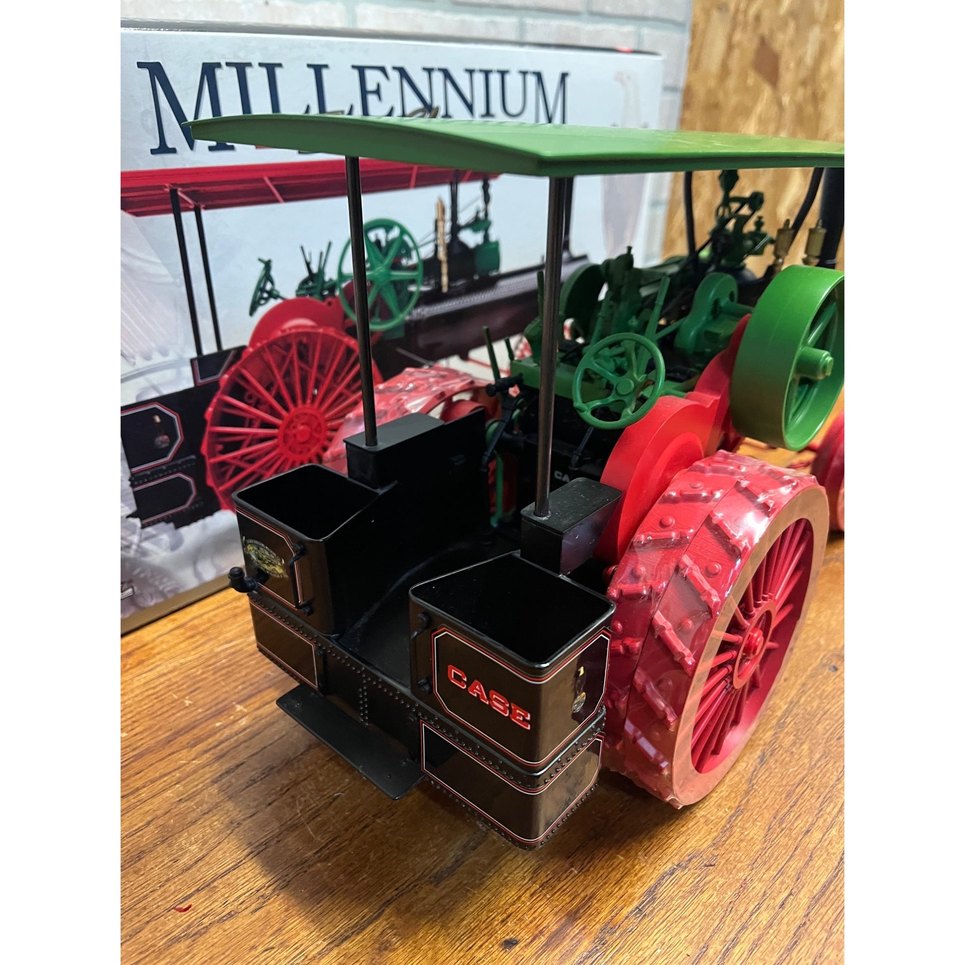 Ertl Millenium Case Steam Traction Engine Tractor Farm Classsics 1/16