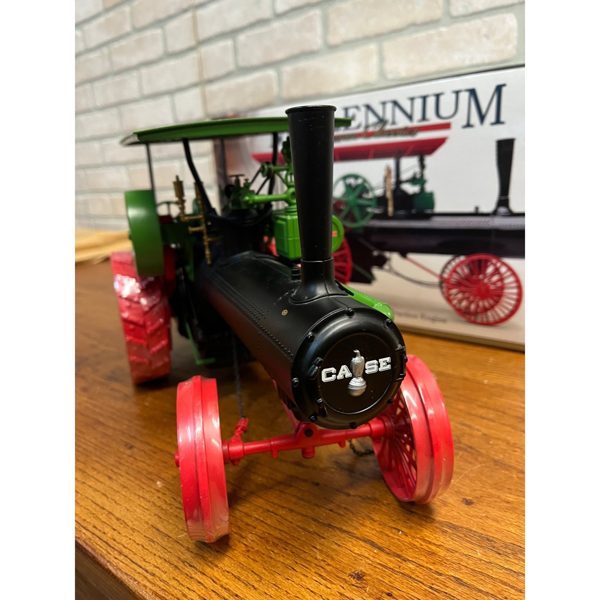 Ertl Millenium Case Steam Traction Engine Tractor Farm Classsics 1/16