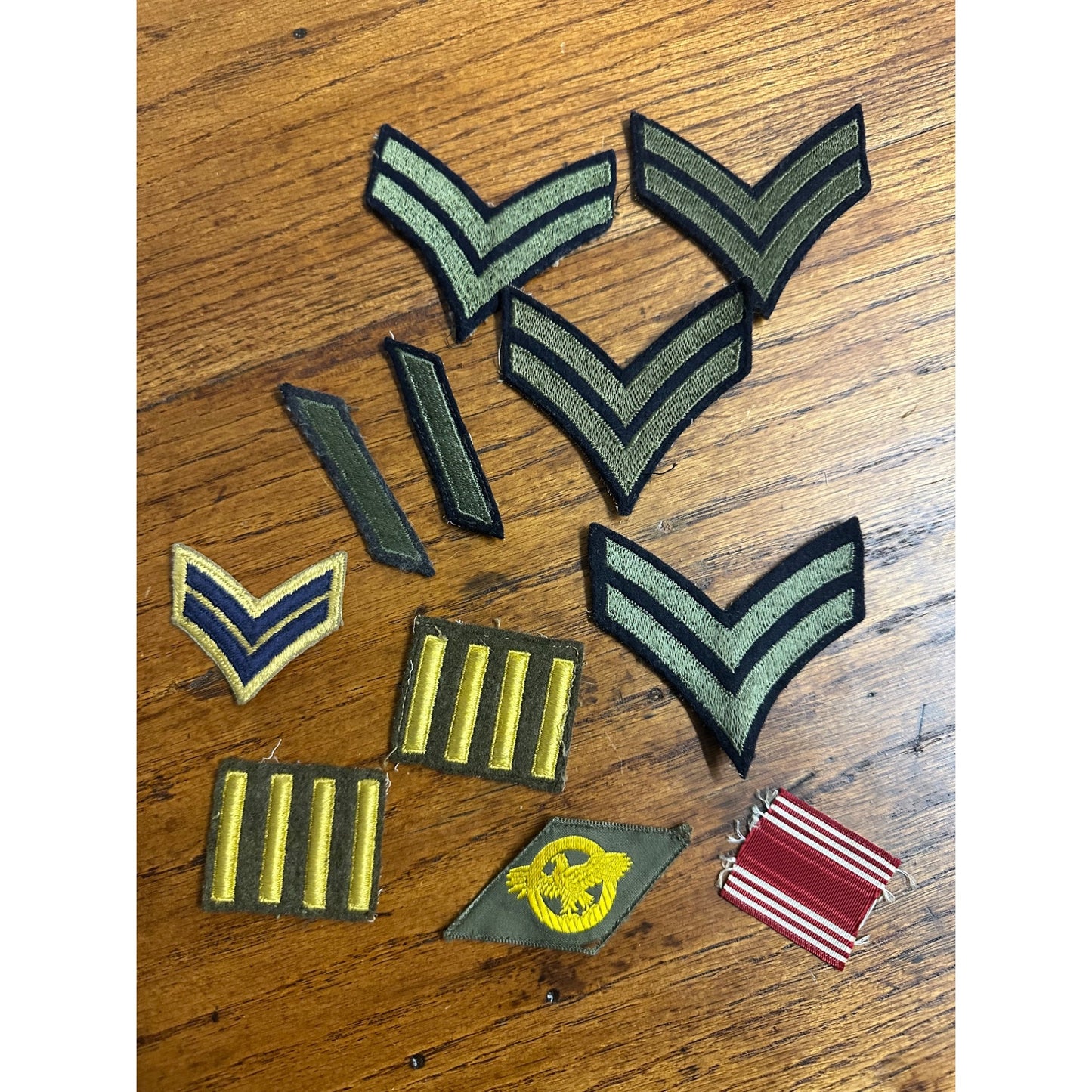 Original WWII US Army Corporal Rank Badges Lot Ruptured Duck Overseas Service Bars ++