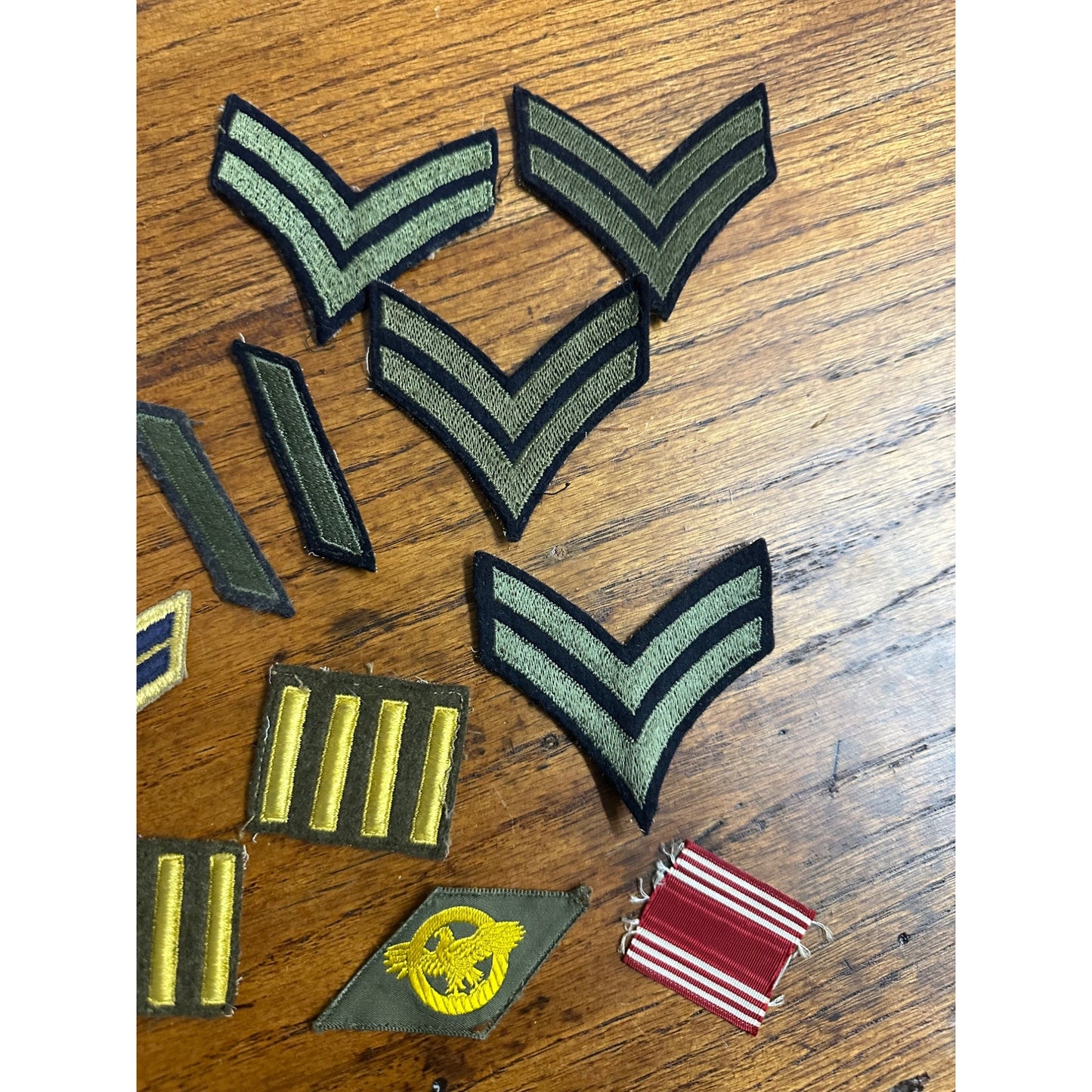 Original WWII US Army Corporal Rank Badges Lot Ruptured Duck Overseas Service Bars ++