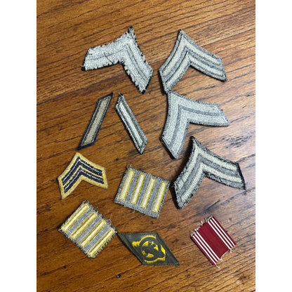 Original WWII US Army Corporal Rank Badges Lot Ruptured Duck Overseas Service Bars ++