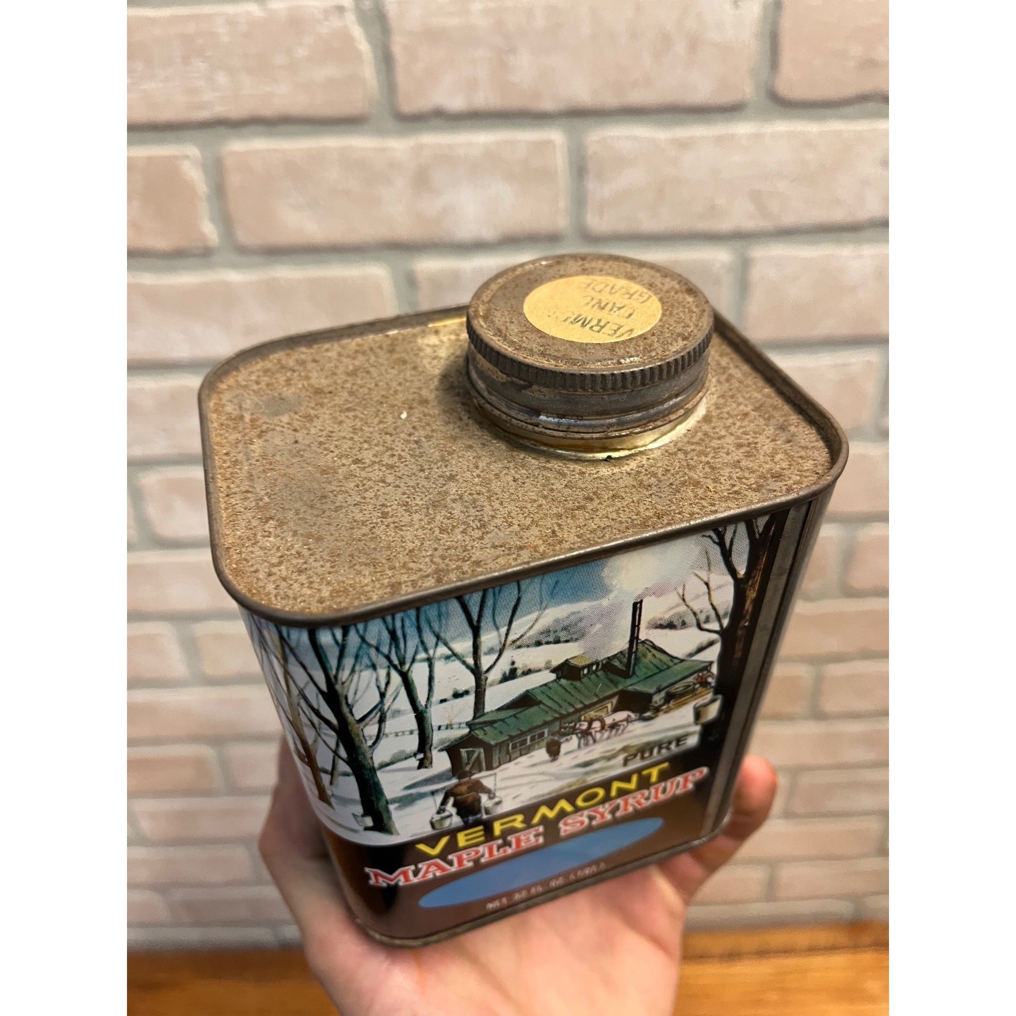 Vintage Vermont Pure Maple Syrup 32oz (1qt) Tin Advertising Can