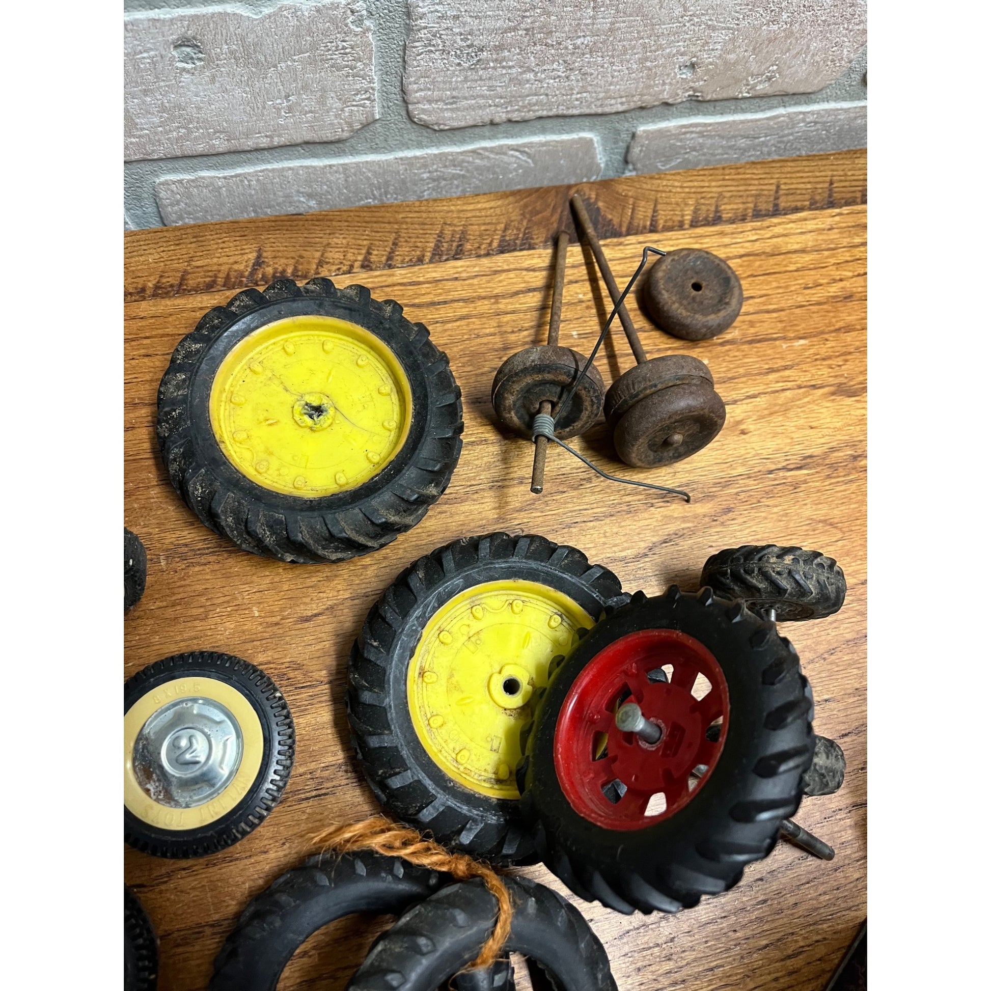 Vintage Toy Tire Wheel Parts Axles Nylint, Ertl, -- Tonka? Buddy L?