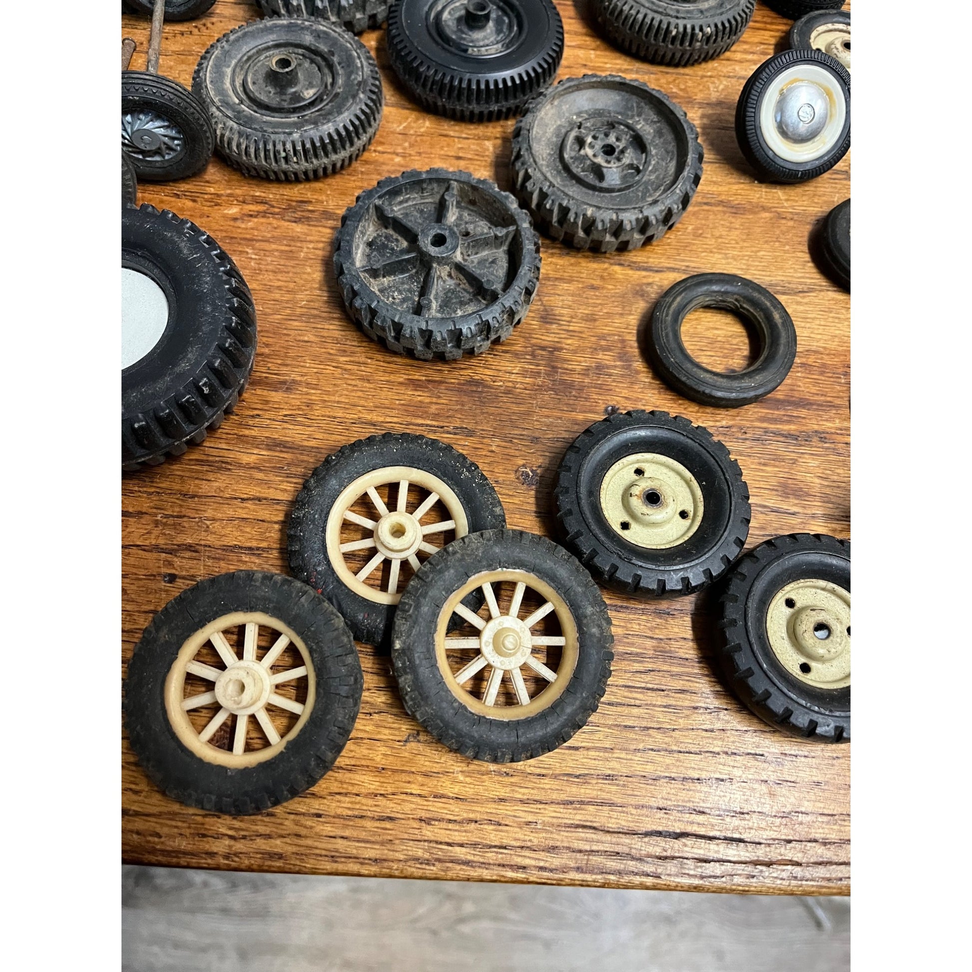 Vintage Toy Tire Wheel Parts Axles Nylint, Ertl, -- Tonka? Buddy L?