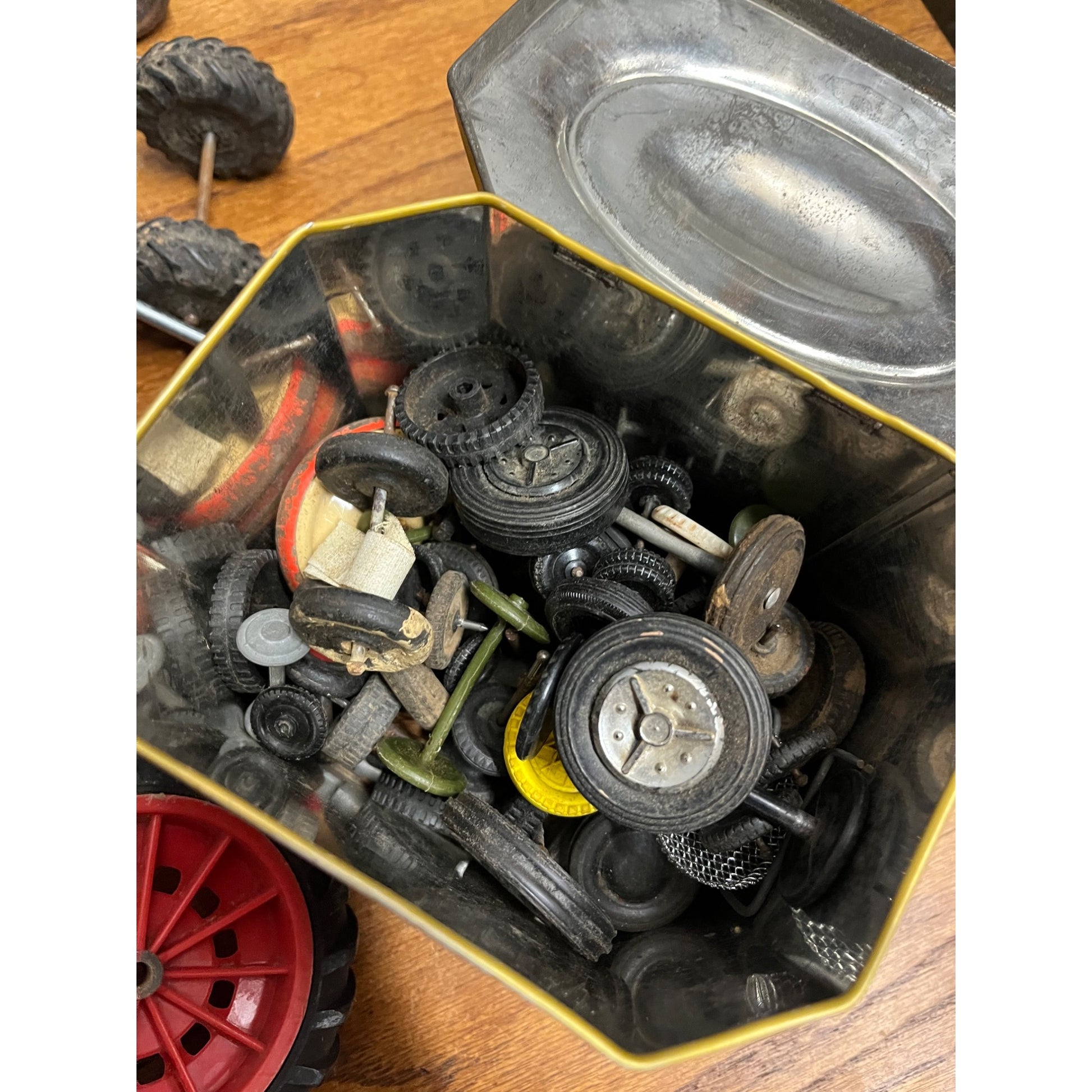 Vintage Toy Tire Wheel Parts Axles Nylint, Ertl, -- Tonka? Buddy L?