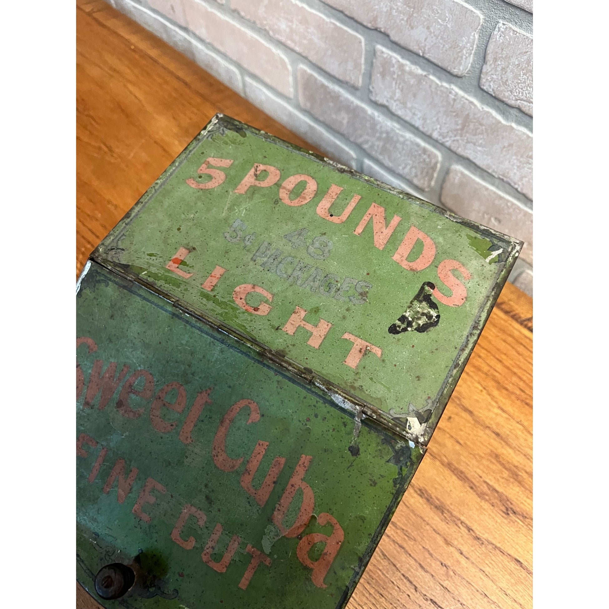 Sweet Cuba Fine Cut Tobacco Spaulding & Merrick Advertising Tobacco Tin Store Display