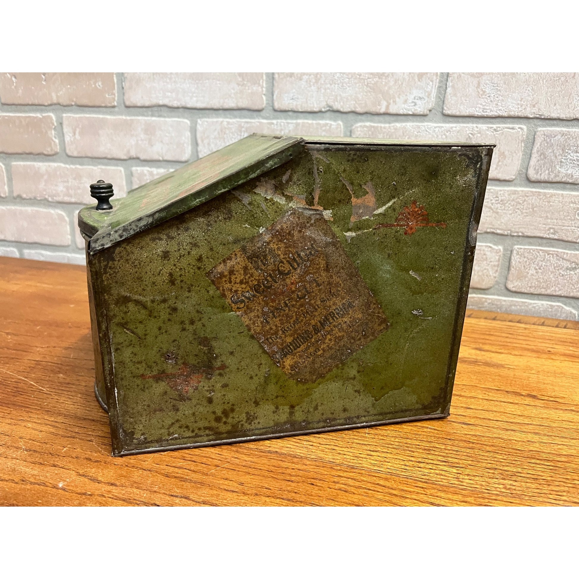 Sweet Cuba Fine Cut Tobacco Spaulding & Merrick Advertising Tobacco Tin Store Display