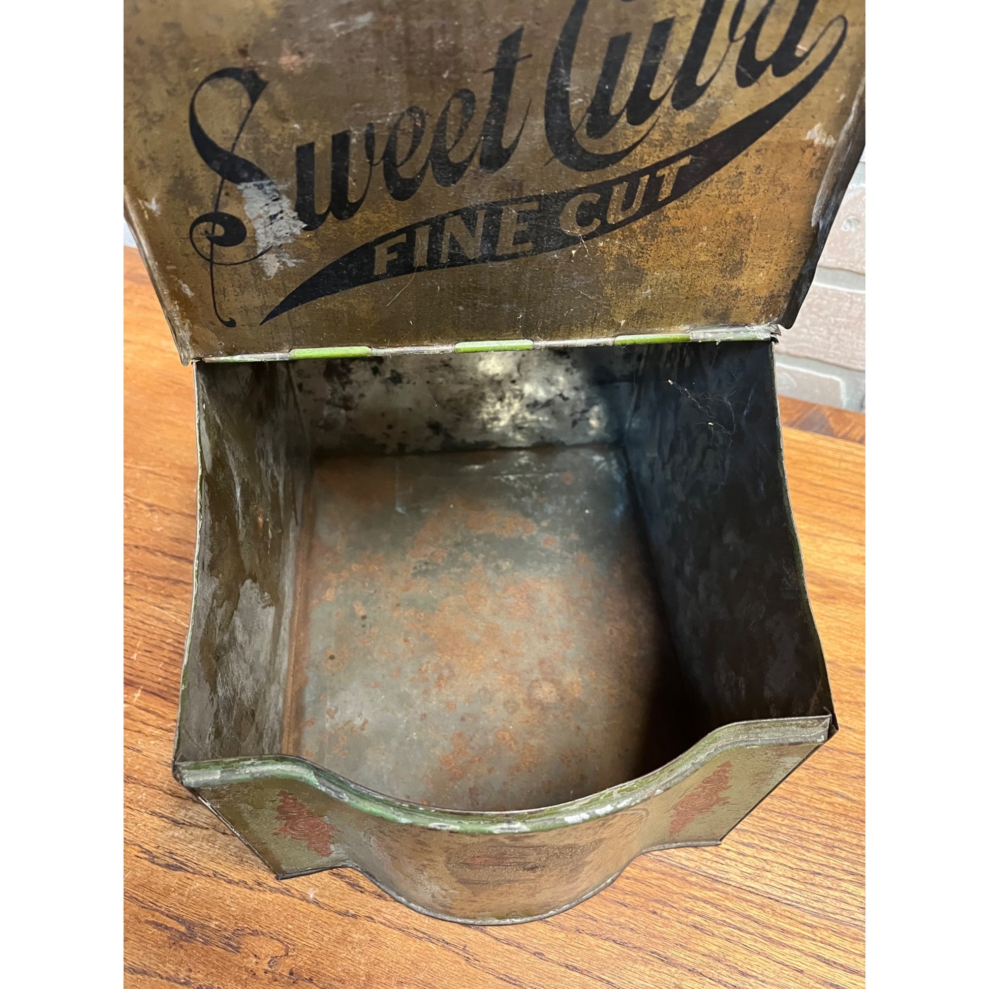 Sweet Cuba Fine Cut Tobacco Spaulding & Merrick Advertising Tobacco Tin Store Display