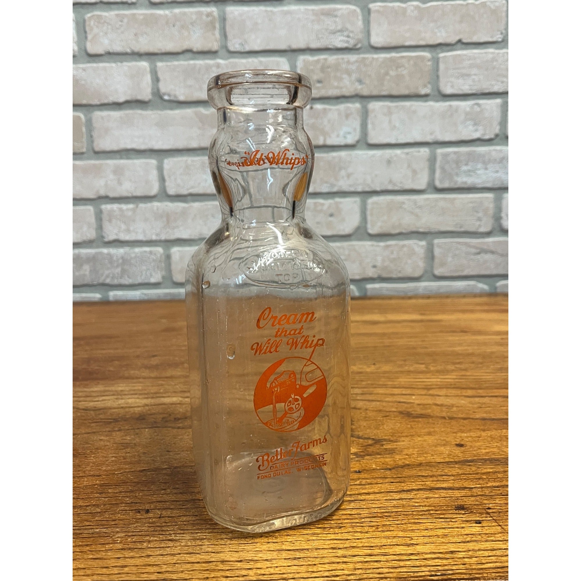 Vintage Better Farms Dairy Products "Cream That Will Whip" Milk Bottle Fond du Lac Wisconsin WI One Quart