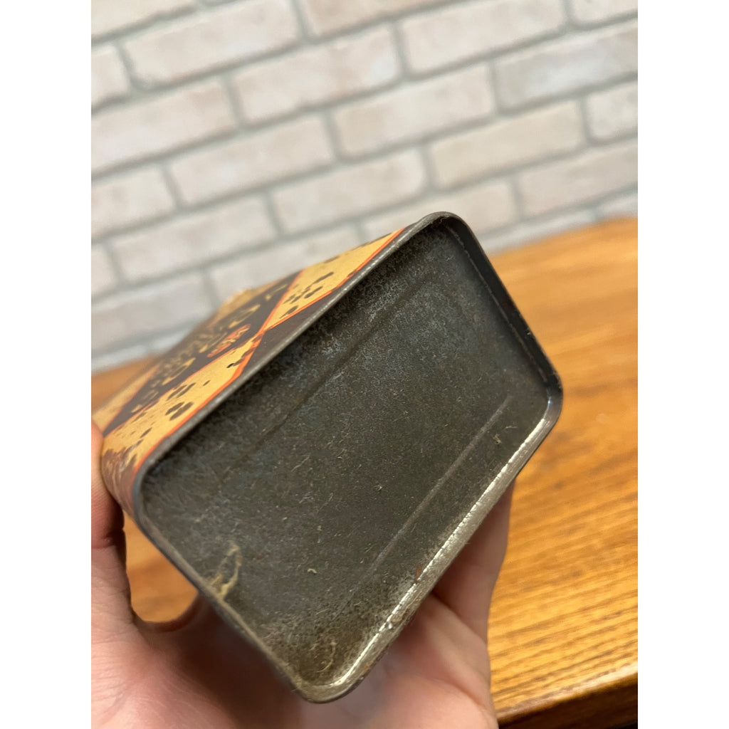 Vintage 1920s Quaker Maid Cocoa Tin Can Advertising Terre Haute Ind. Label