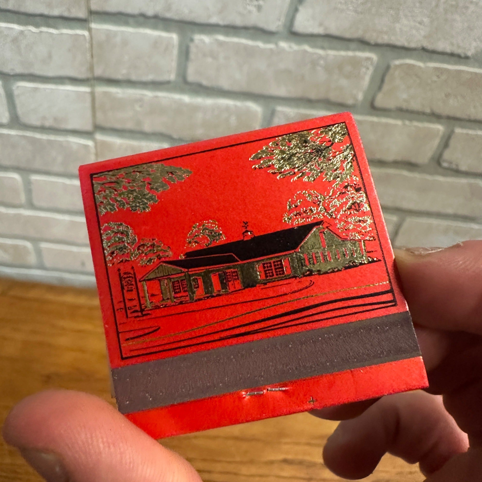 Vintage WILLIAMSBURG Virginia VA YORKSHIRE Restaurant INN Matchbook Picture Sign