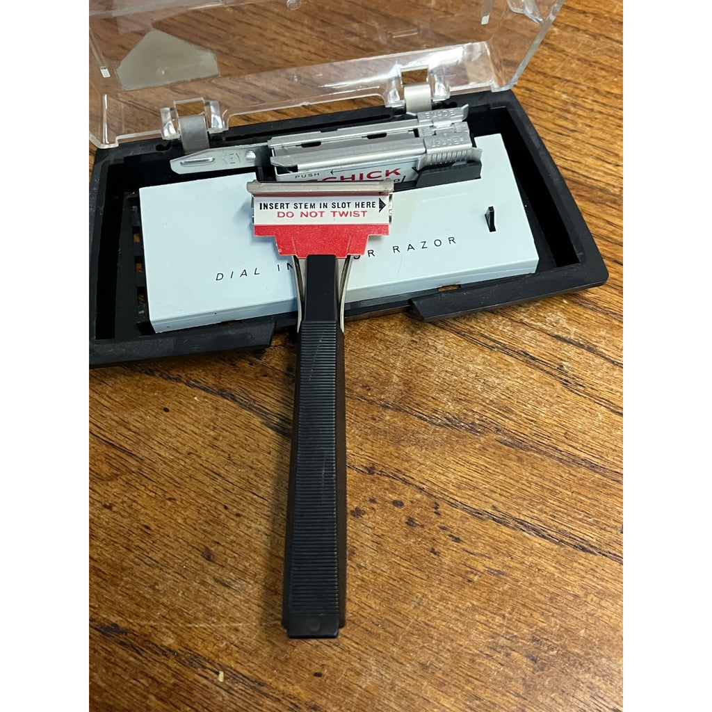 New in Original Case Schick Adjustable Injector Silver Tone SE Safety Razor