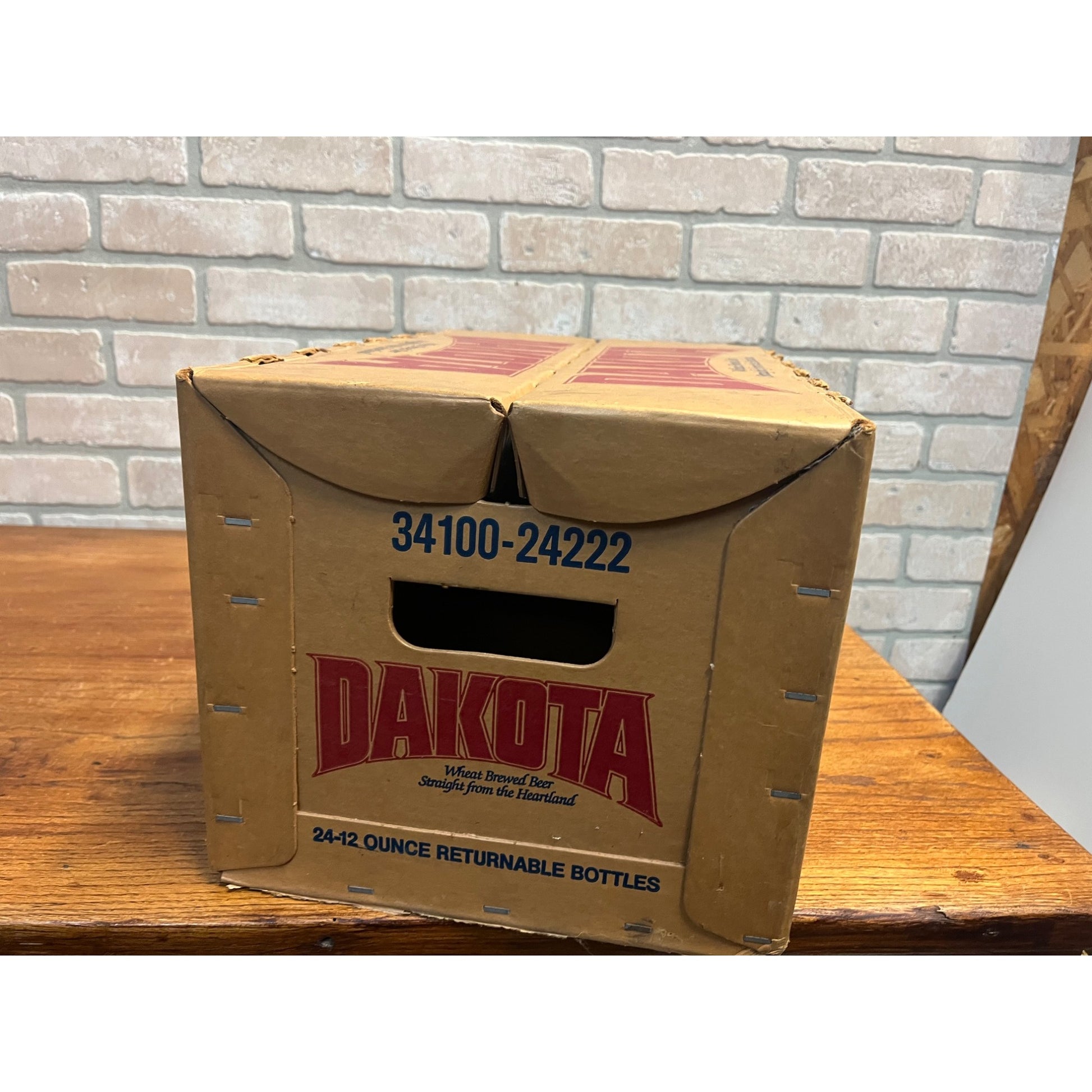 Vintage 1980s Miller Brewing Co. Dakota Beer Cardboard Case Bottle Crate Box