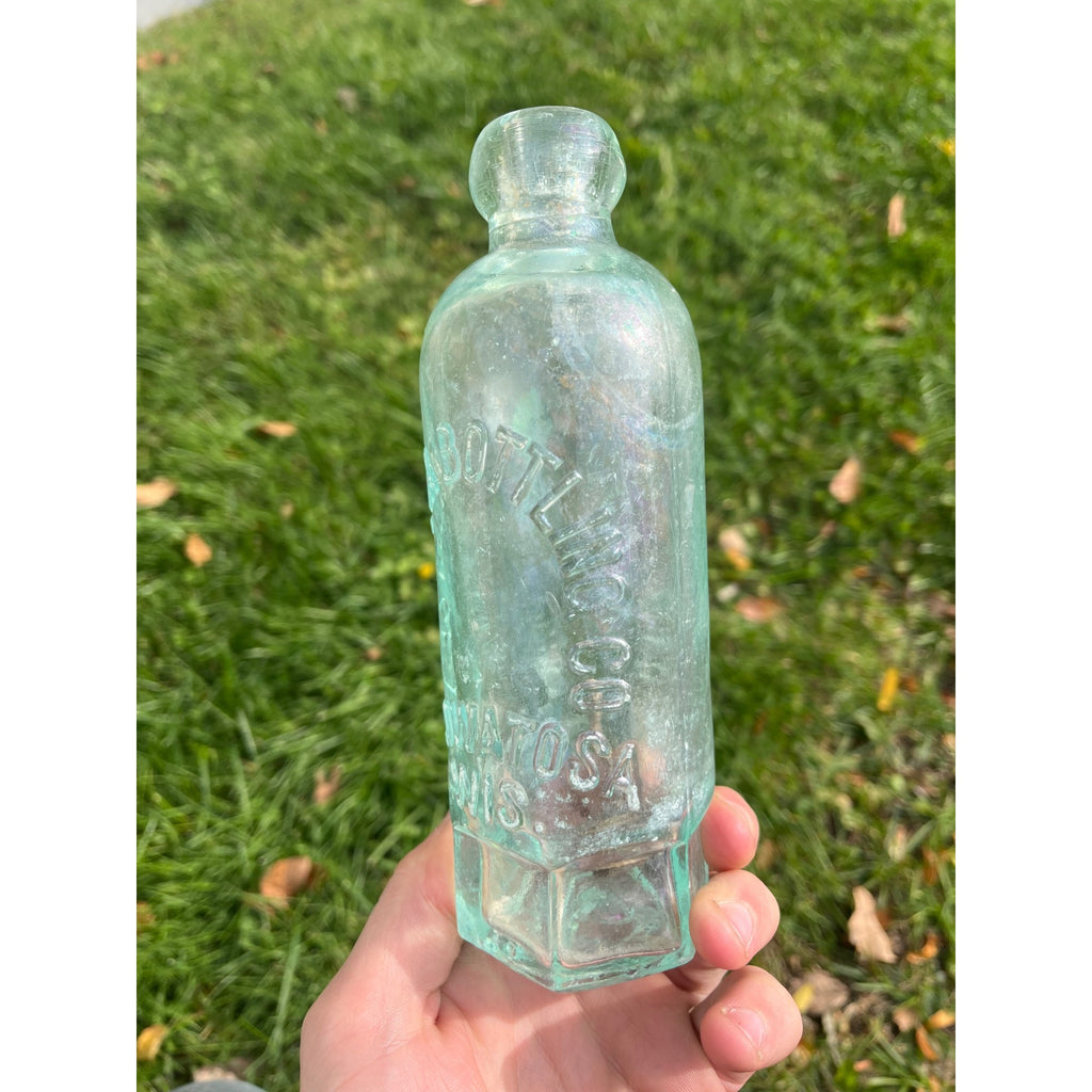 Vintage Castalia Bottling Co. Soda Beer Bottle Wauwatosa Wisconsin Blob Hutch