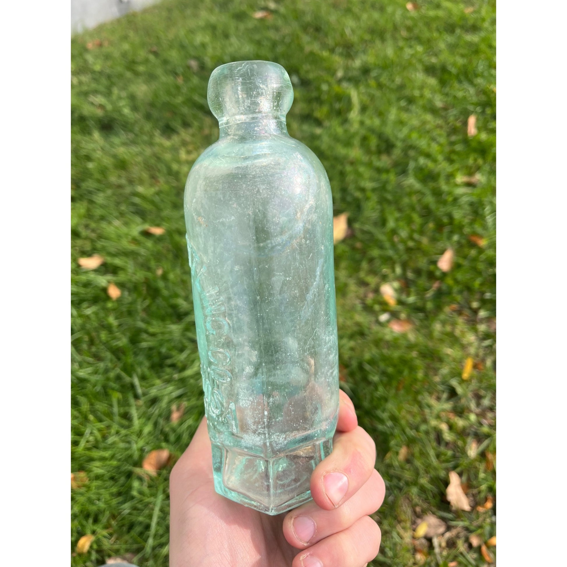Vintage Castalia Bottling Co. Soda Beer Bottle Wauwatosa Wisconsin Blob Hutch