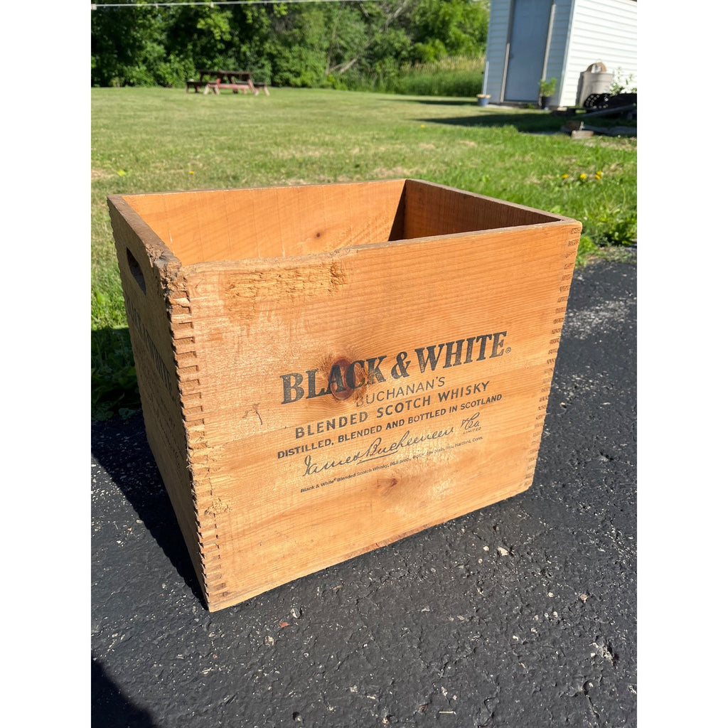 Vintage Black & White Blended Scotch Whisky Wooden Advertising Crate Wood
