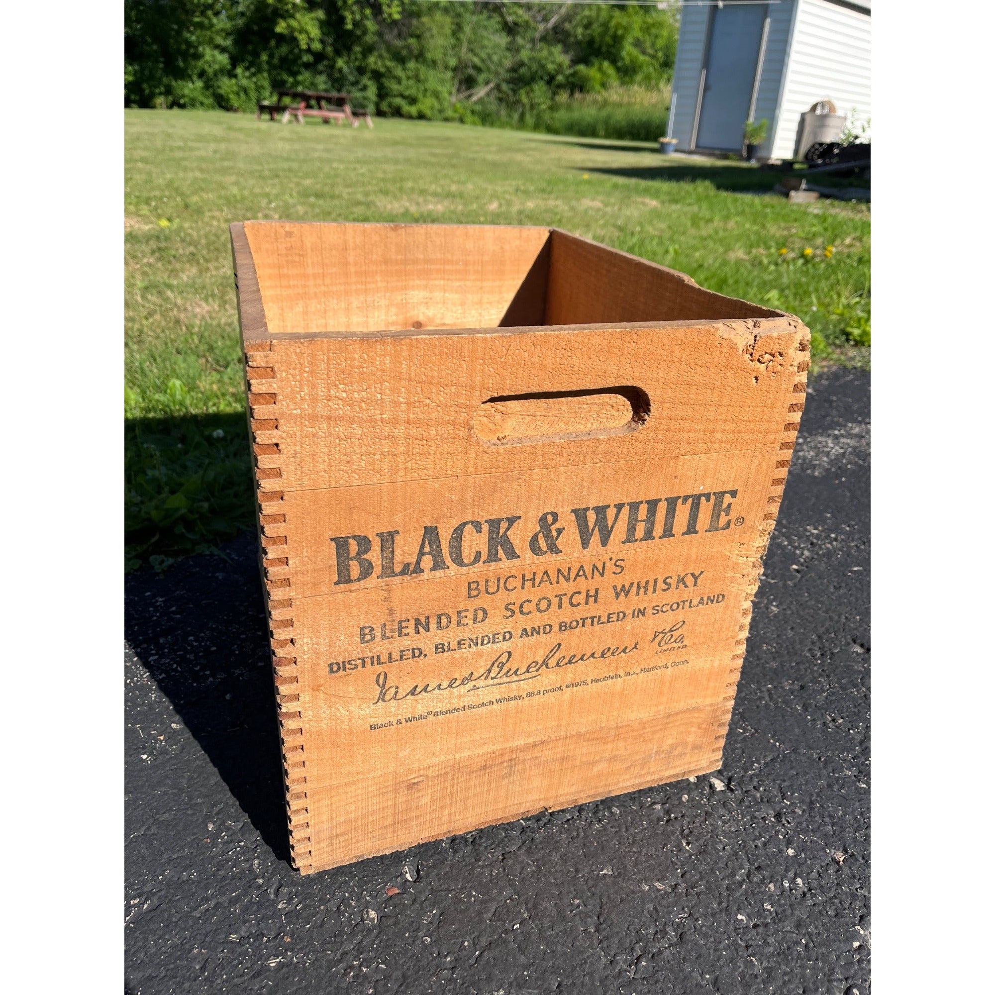 Vintage Black & White Blended Scotch Whisky Wooden Advertising Crate Wood