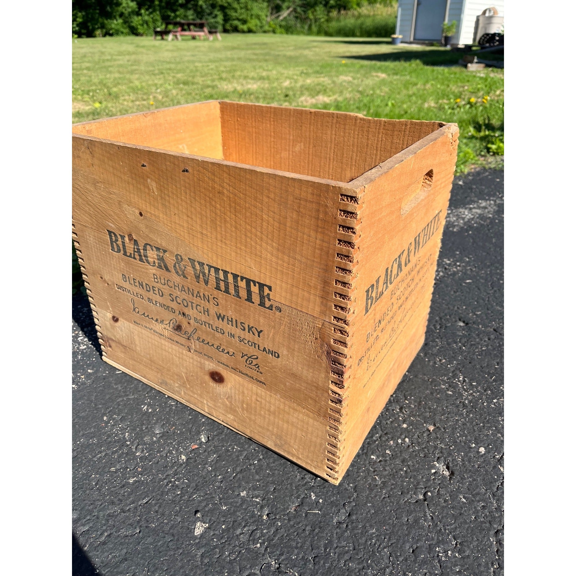 Vintage Black & White Blended Scotch Whisky Wooden Advertising Crate Wood