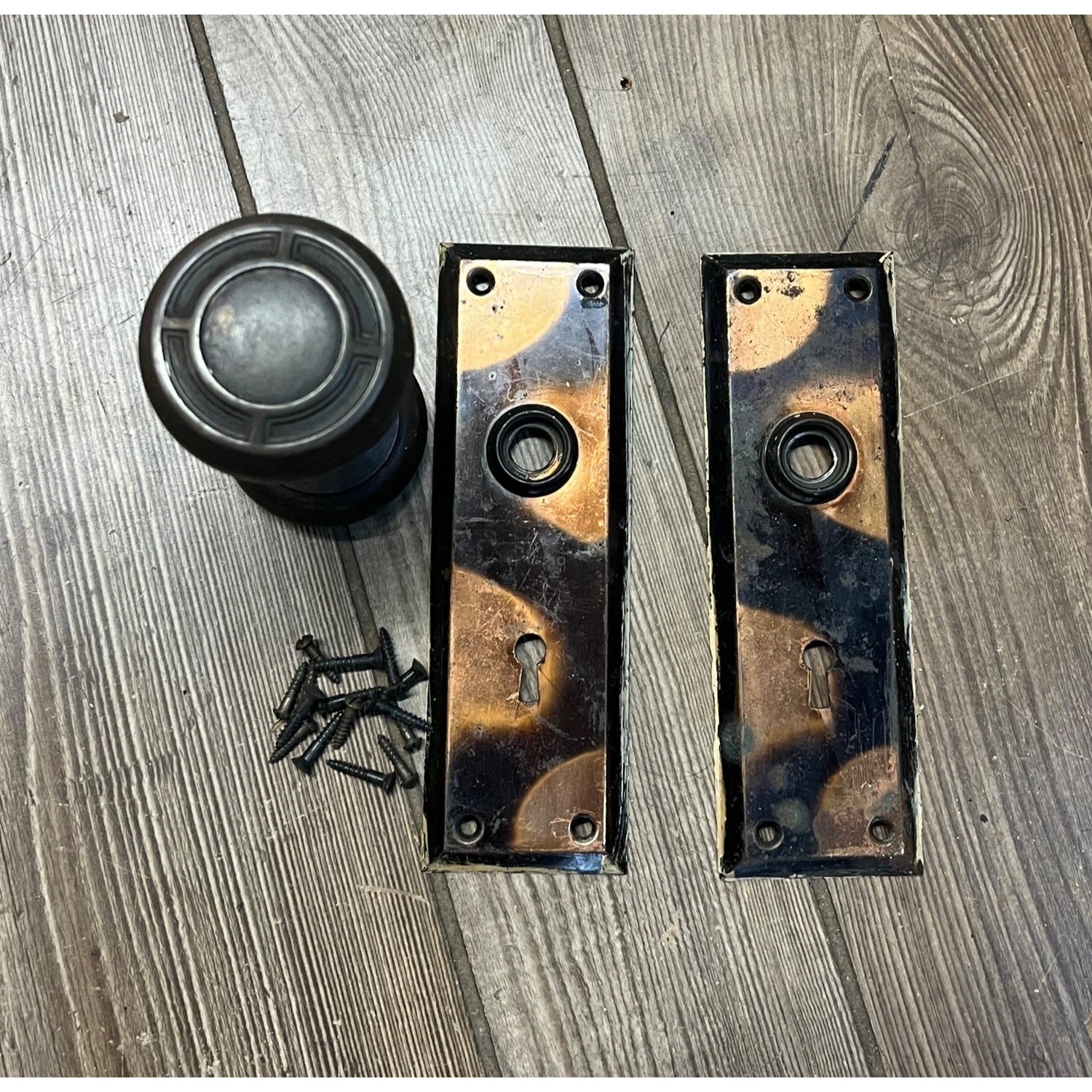 Vintage Arts & Crafts Concentric Door Knob Pair w/ Jappaned Door Plates Mission