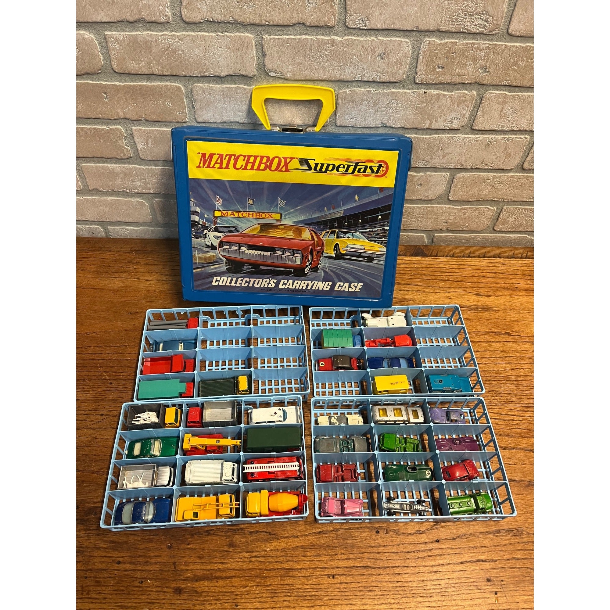 Vintage 1970 Matchbox Lesney Superfast 48-Car Carrying Case w/ Cars