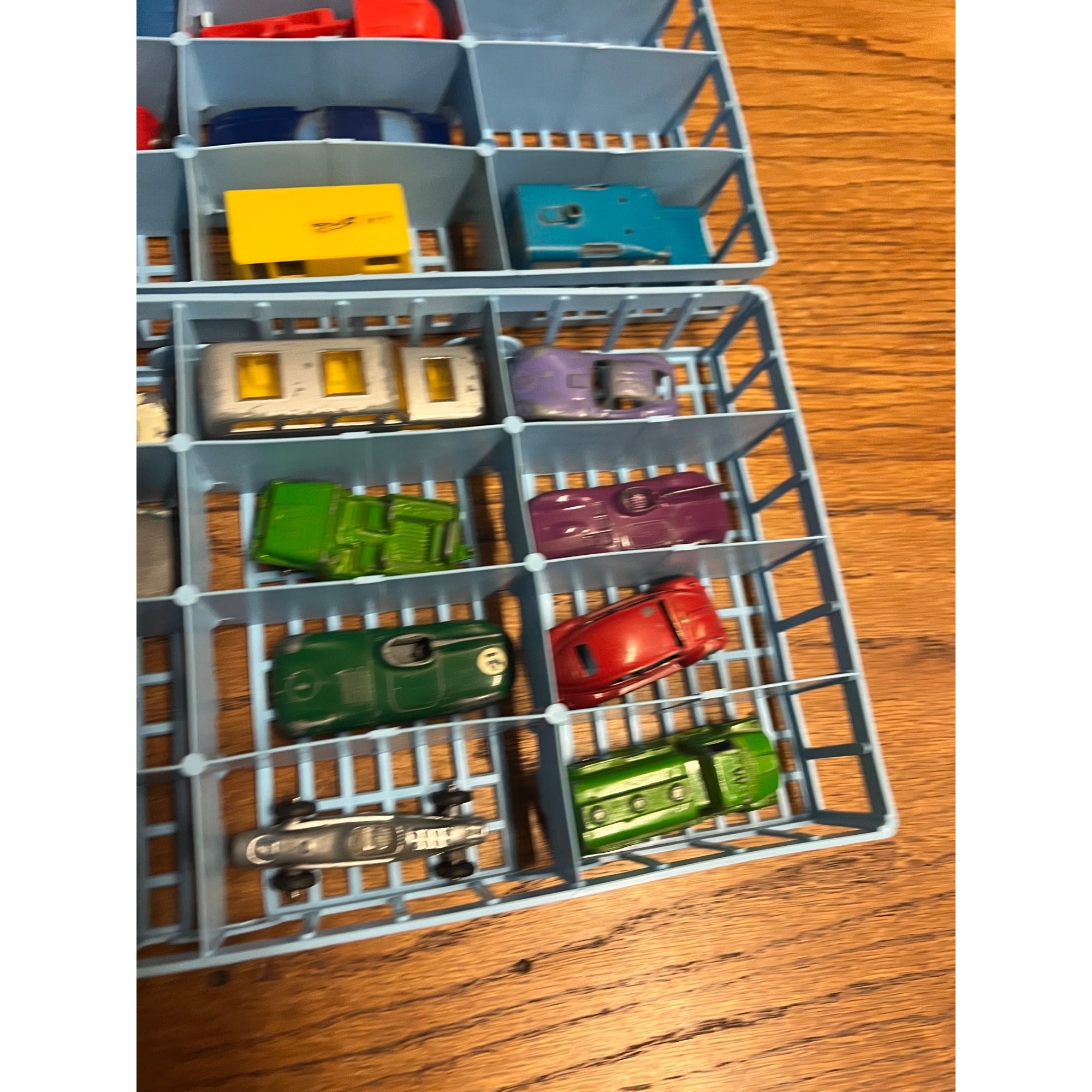 Vintage 1970 Matchbox Lesney Superfast 48-Car Carrying Case w/ Cars