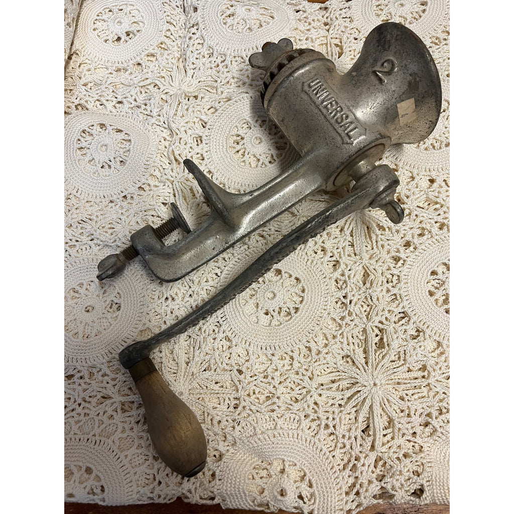 Vintage Universal No. 2 Meat Grinder Food Chopper Landers Frary Clark LF & C