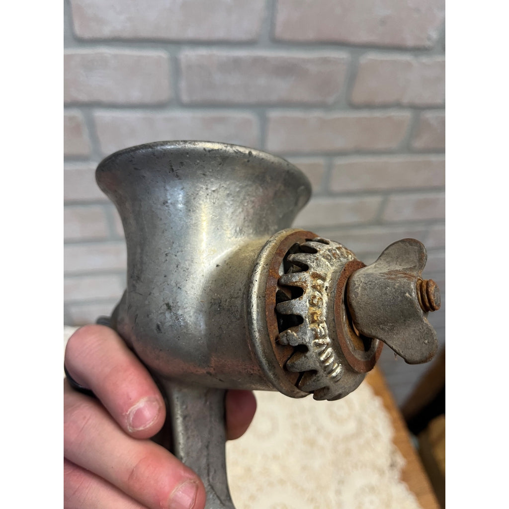 Vintage Universal No. 2 Meat Grinder Food Chopper Landers Frary Clark LF & C