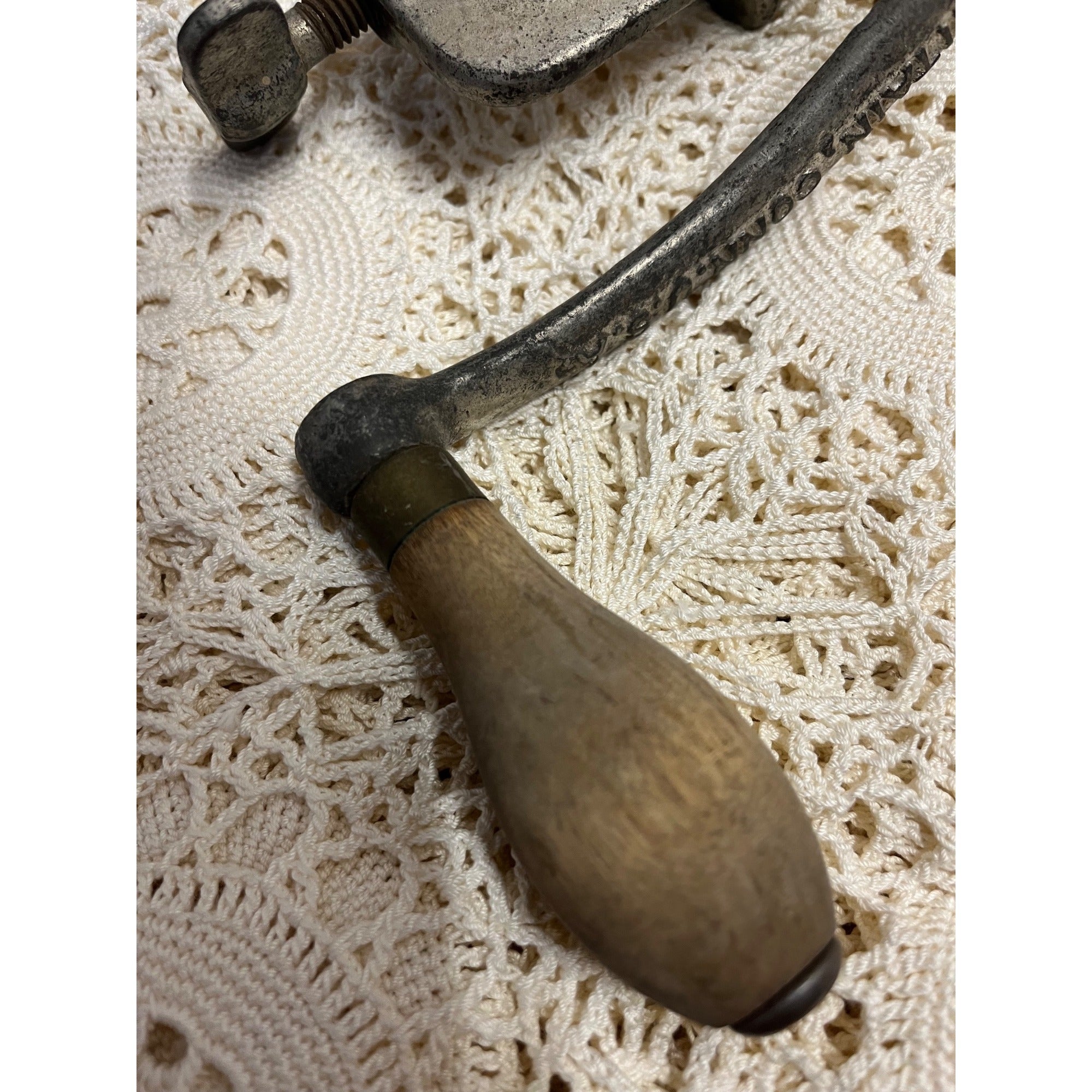 Vintage Universal No. 2 Meat Grinder Food Chopper Landers Frary Clark LF & C