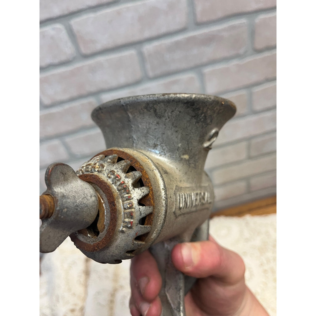 Vintage Universal No. 2 Meat Grinder Food Chopper Landers Frary Clark LF & C
