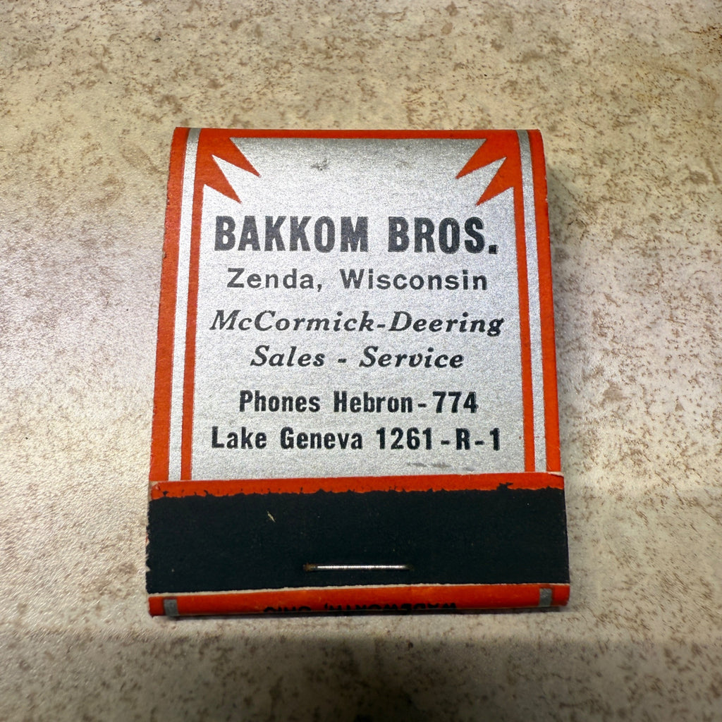 Bakkom Bros Zenda Wis En-Ar-Co Oil White Rose Advertising Matchbook