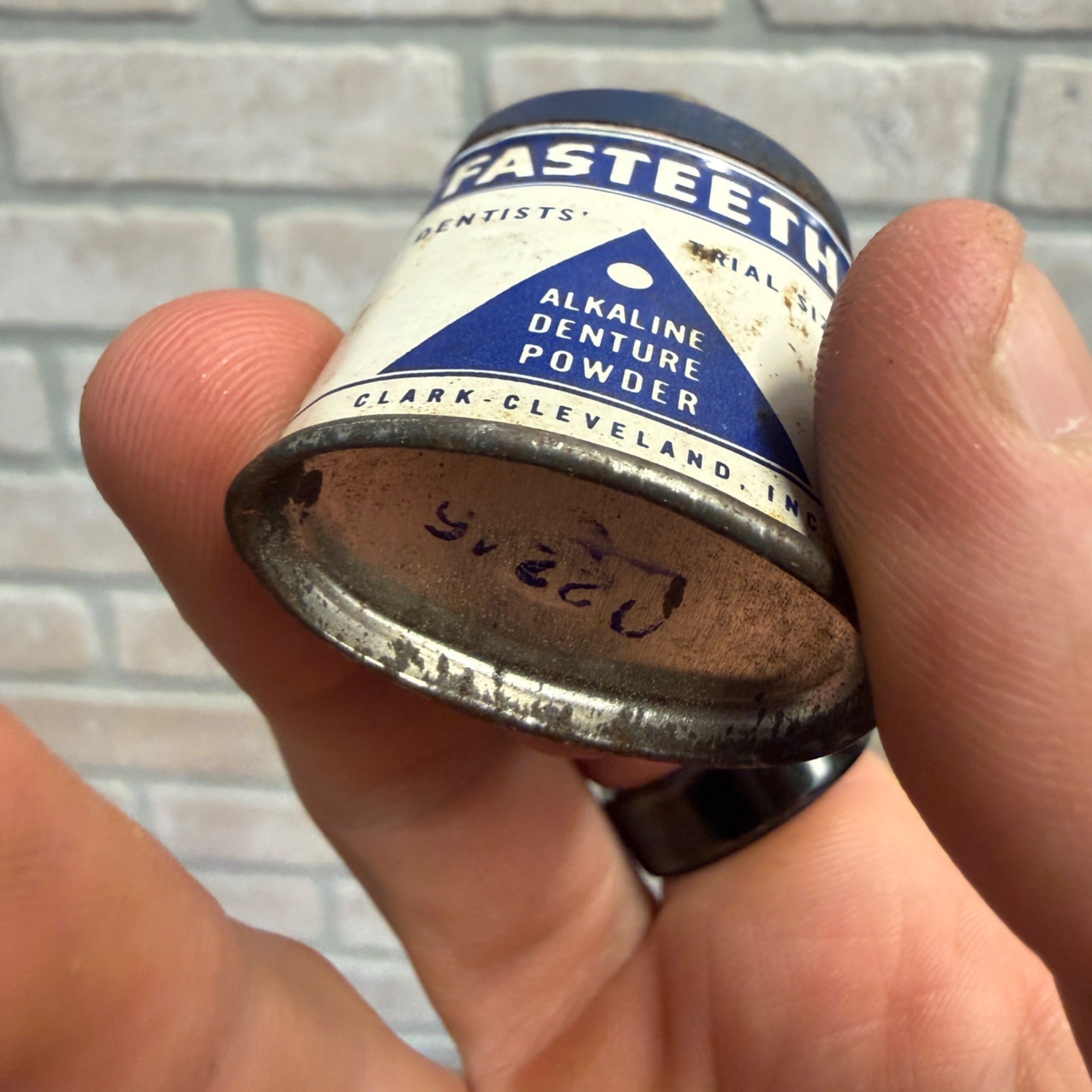 Vintage Fasteeth Alkaline Denture Powder Tin Dentist’s Trial Size By Clark