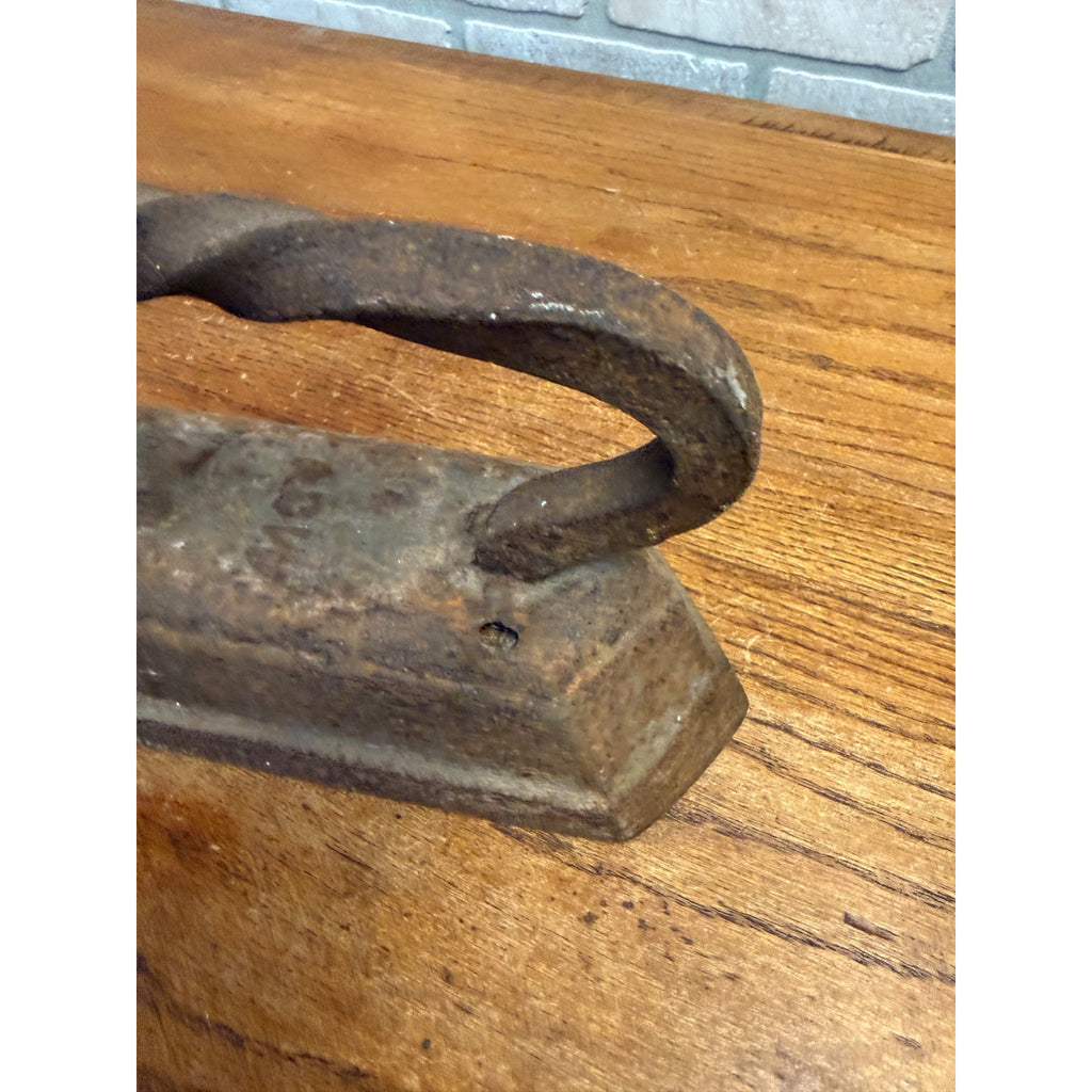Antique 18 lb Cast Iron Sad Iron Flat Iron w/Twisted Handle Primitive Decor #30