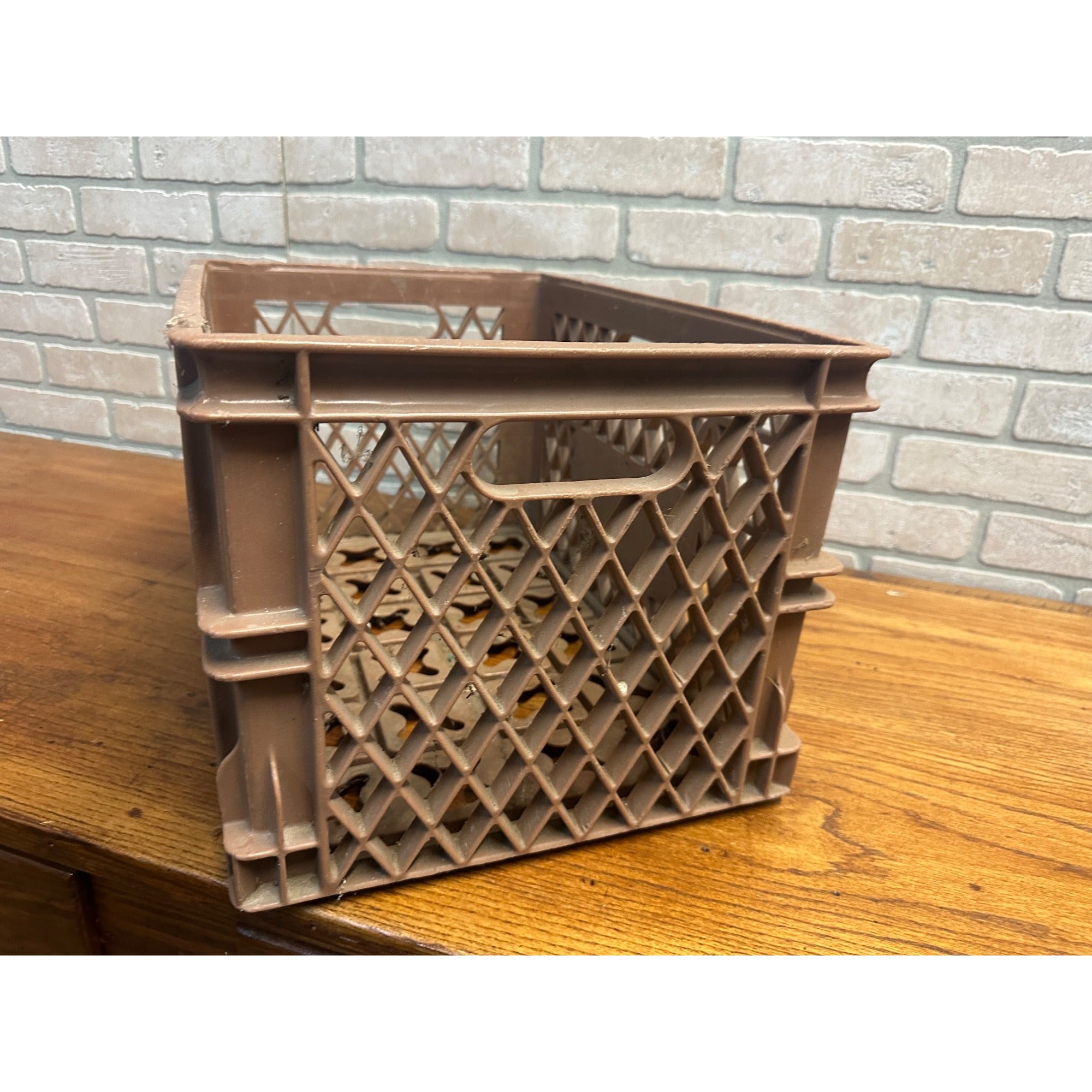 Vintage 1960s Borden's Dairy Milk Plastic Container Carrier for Quart Bottles