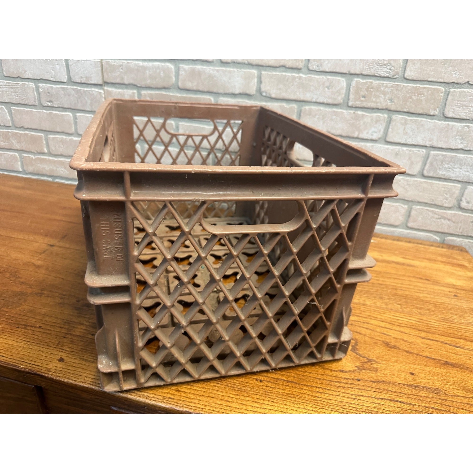 Vintage 1960s Borden's Dairy Milk Plastic Container Carrier for Quart Bottles