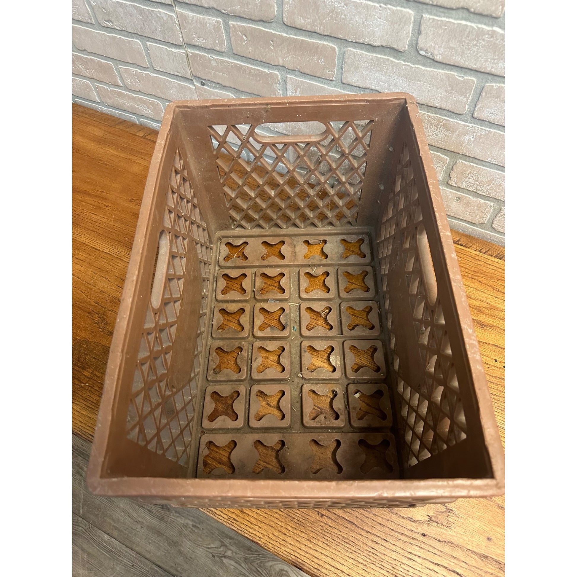 Vintage 1960s Borden's Dairy Milk Plastic Container Carrier for Quart Bottles