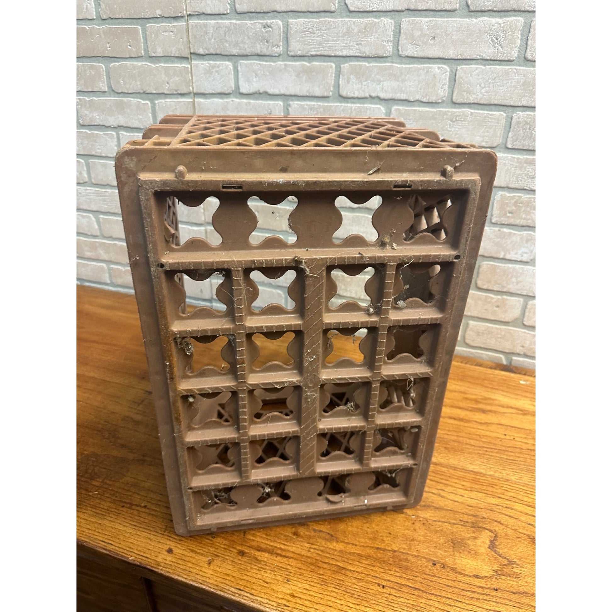 Vintage 1960s Borden's Dairy Milk Plastic Container Carrier for Quart Bottles