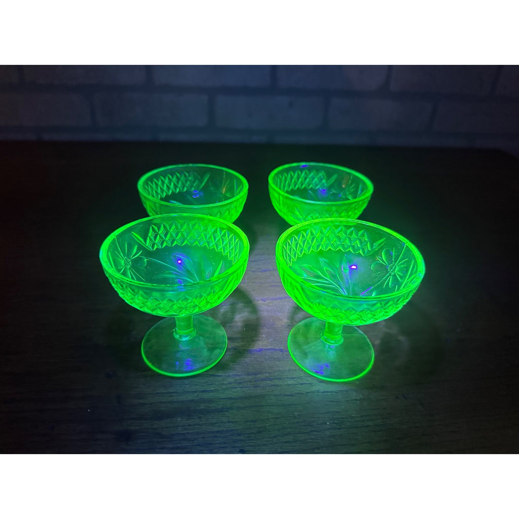 1920s Uranium US Glass Company Floral and Diamond Band 4 Sherbet Cups