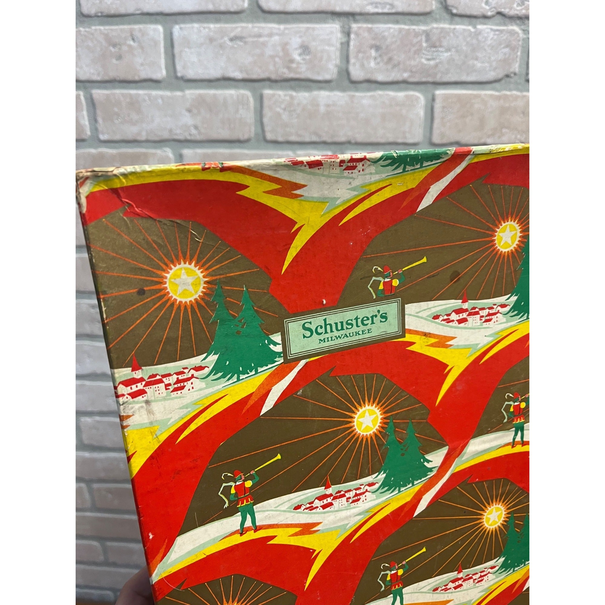 Vintage Christmas Advertising Schuster's Milwaukee WI Department Store Box