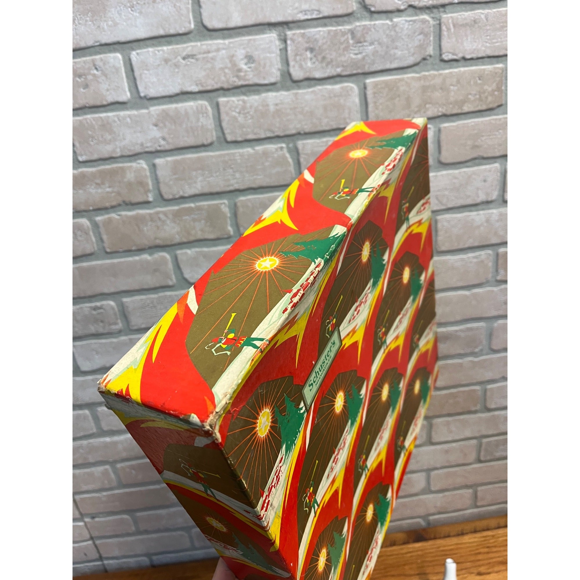 Vintage Christmas Advertising Schuster's Milwaukee WI Department Store Box