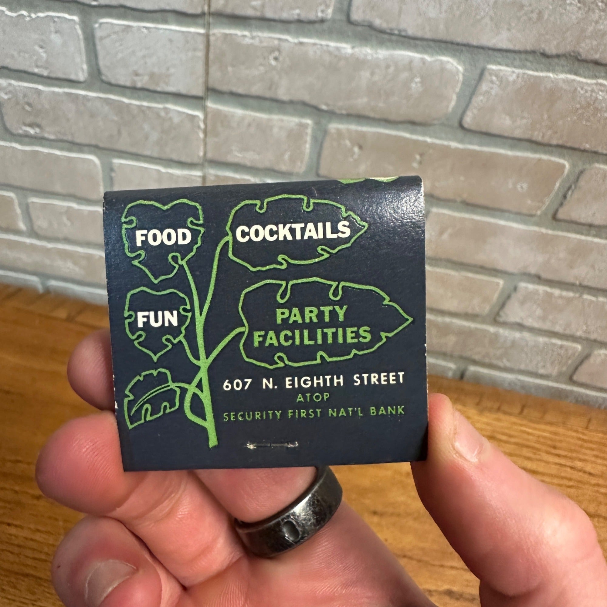 Sky Garden Supper Club Sheboygan Wisconsin Vintage Matchbook cover