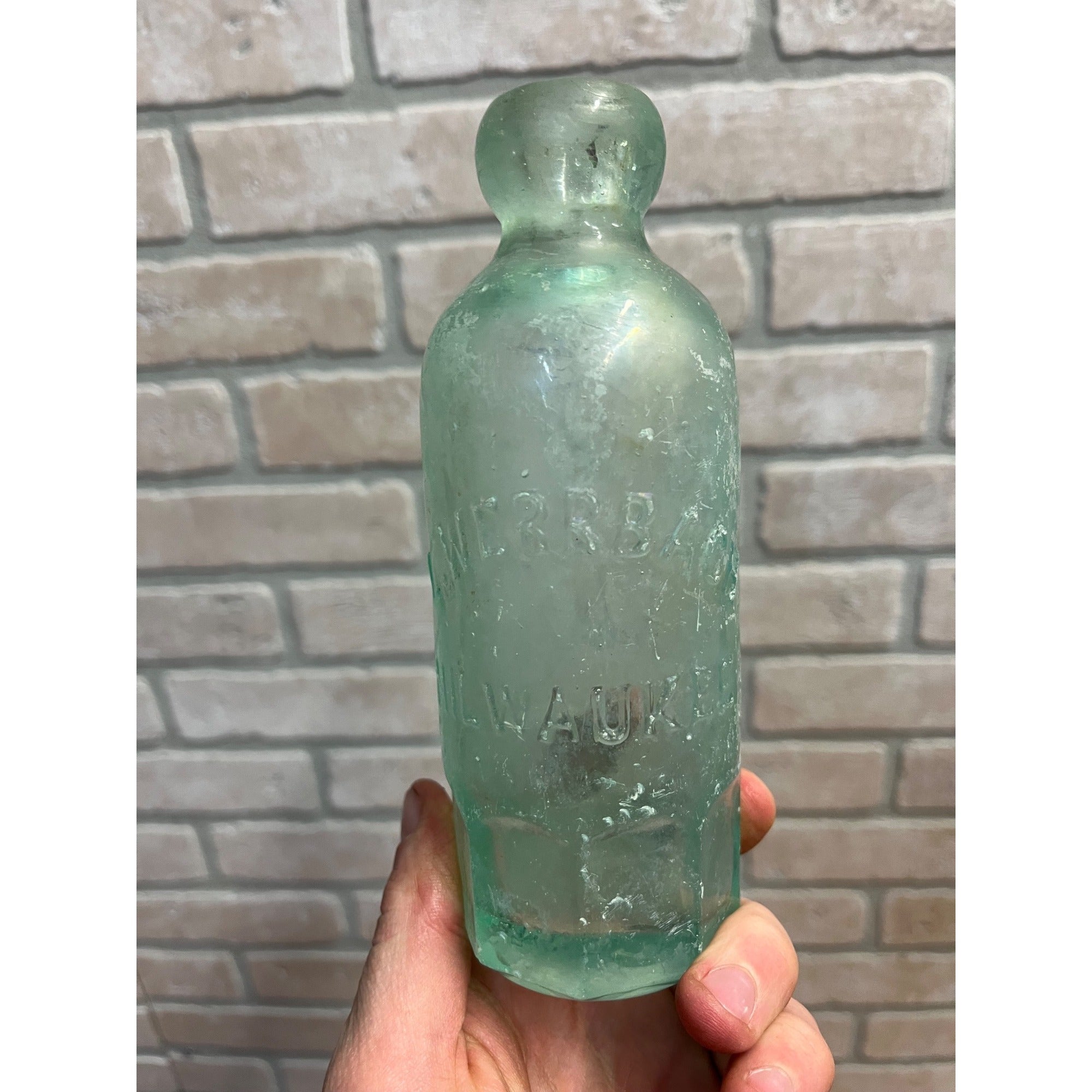 L. Werrbach c1890s Milwaukee Wis Aqua Blue Soda Bottle Blob Top Hutchinson