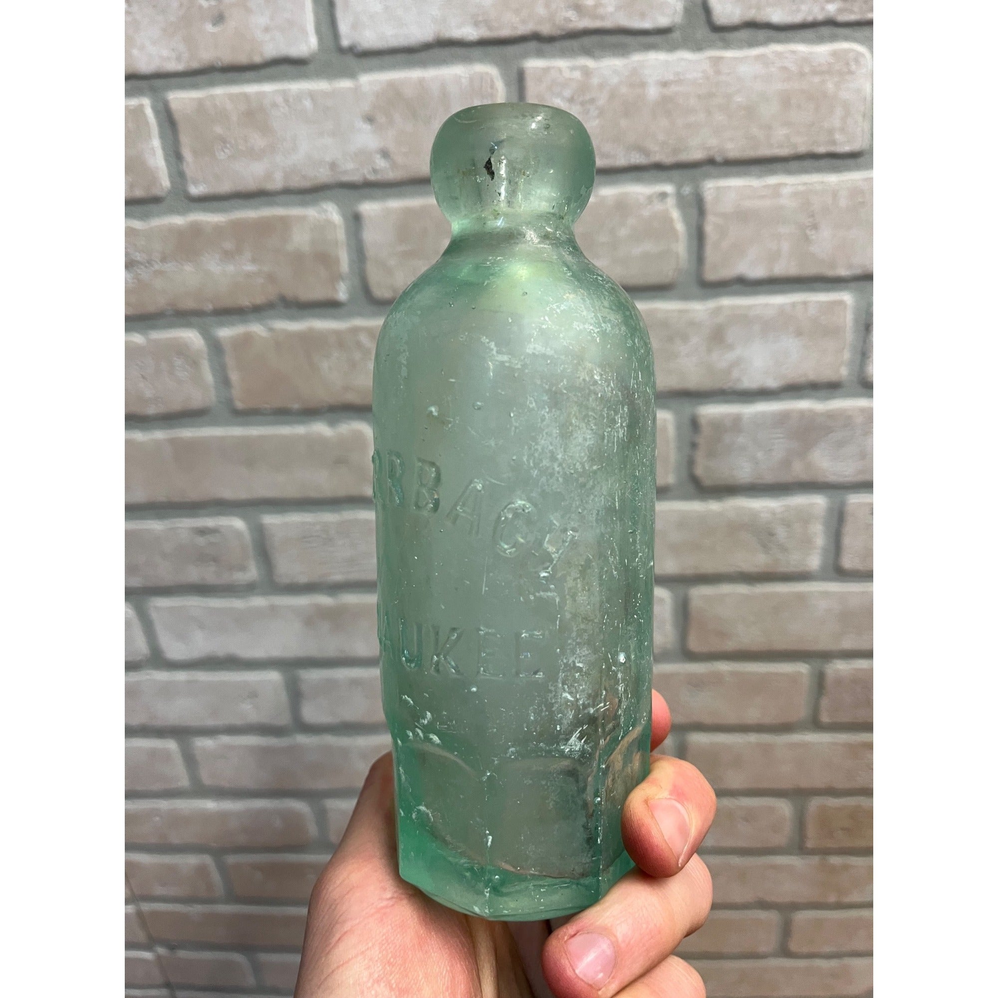 L. Werrbach c1890s Milwaukee Wis Aqua Blue Soda Bottle Blob Top Hutchinson