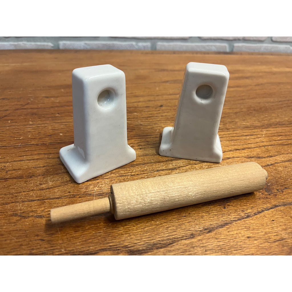 Vintage White Porcelain Bathroom Toilet Paper Roll Holder w/ Wood Rod