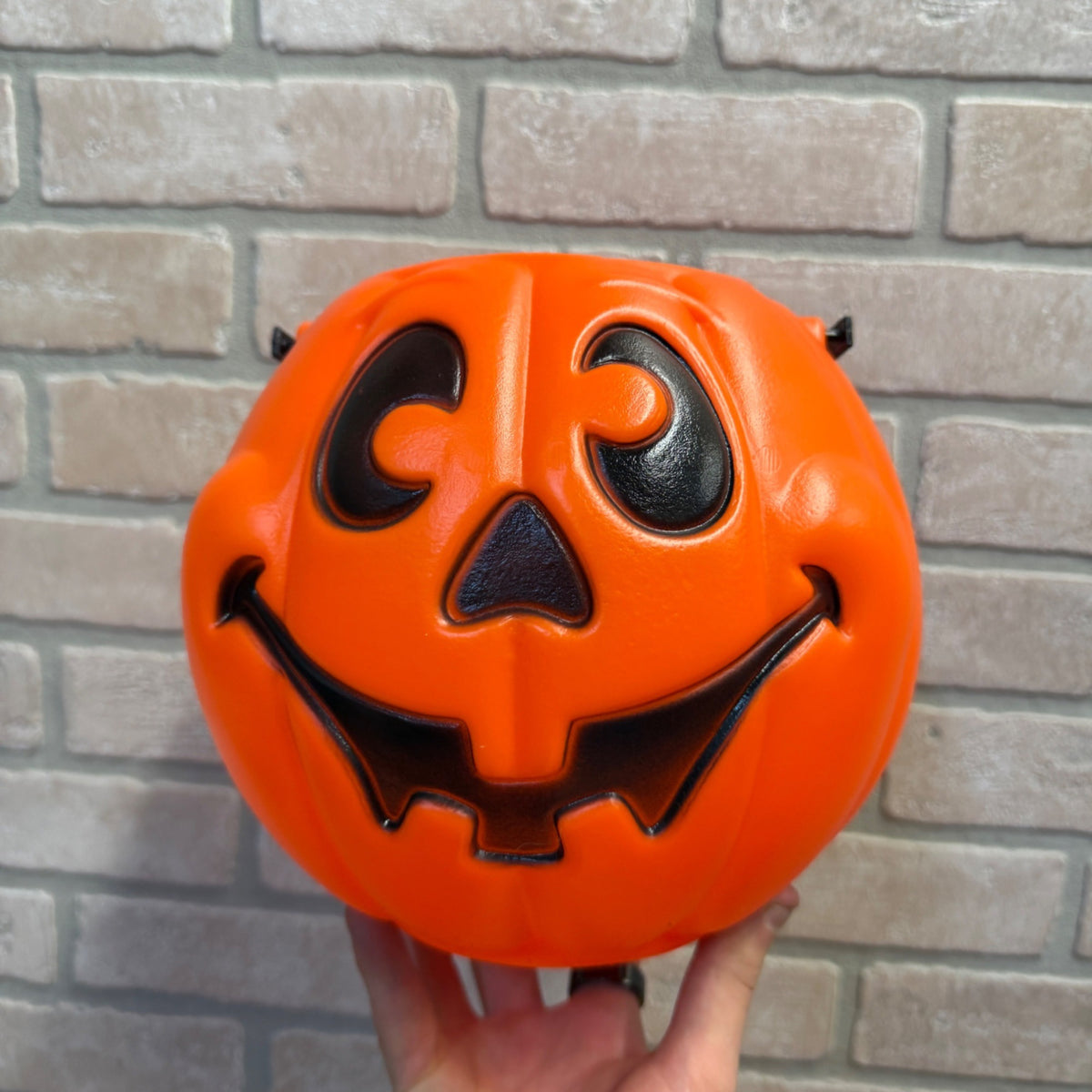 Vintage Plastic Blow Mold Smiling Jack O' Lantern Halloween Candy Bucket Grand Venture LP 1997