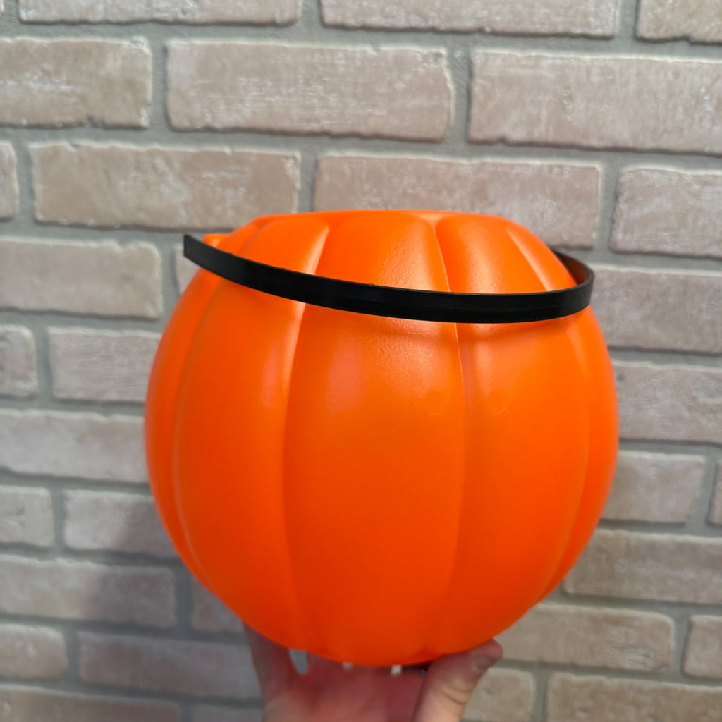 Vintage Plastic Blow Mold Smiling Jack O' Lantern Halloween Candy Bucket Grand Venture LP 1997